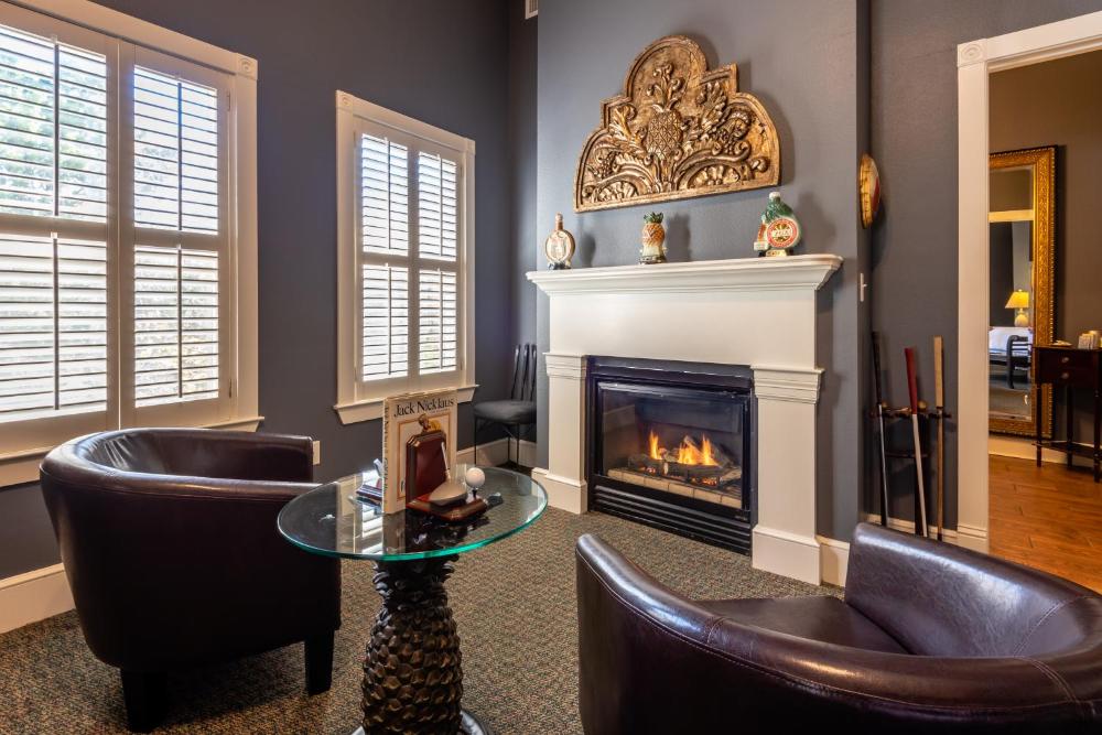Gruene River Hotel & Retreat